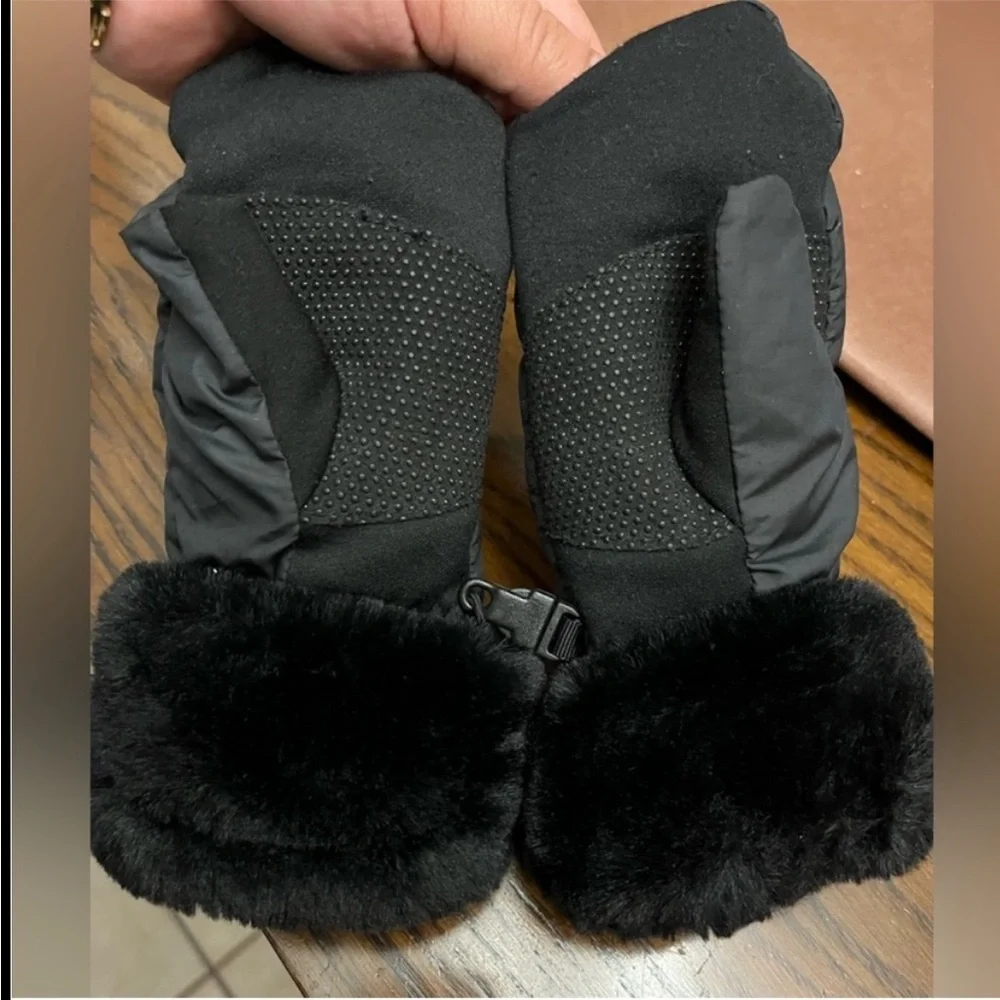 NORTHFACE Girls' Shasta Mitts